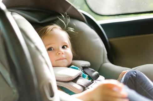 从非常热的车里救出婴儿可以吗?