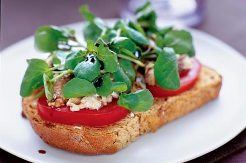 sardines-and-watercress-salad-on-toast_143181