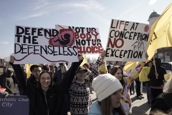 数千名犹他州人在罗伊诉韦德案判决周年之际参加反堕胎集会