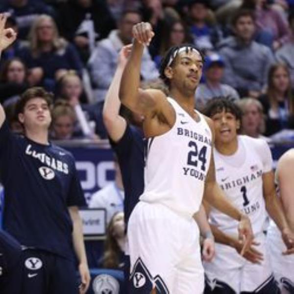 Brigham Young Cougars forward Gideon George (5) fights with Go<em></em>nzaga Bulldogs guard Hunter Sallis (10) for the ball in Provo on Saturday, Feb. 5, 2022.