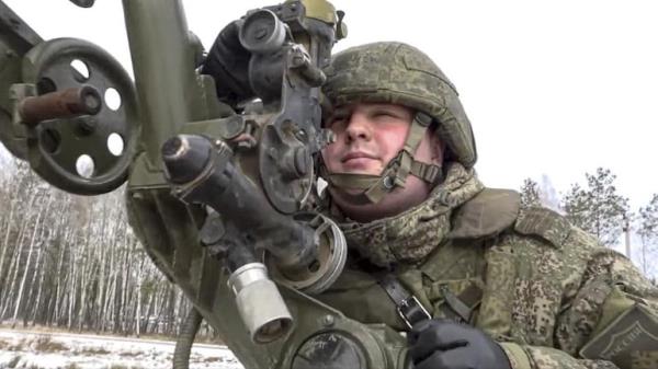 A soldier takes part in the Belarusian and Russian joint military drills at Brestsky firing range, Belarus. (Image: AP)