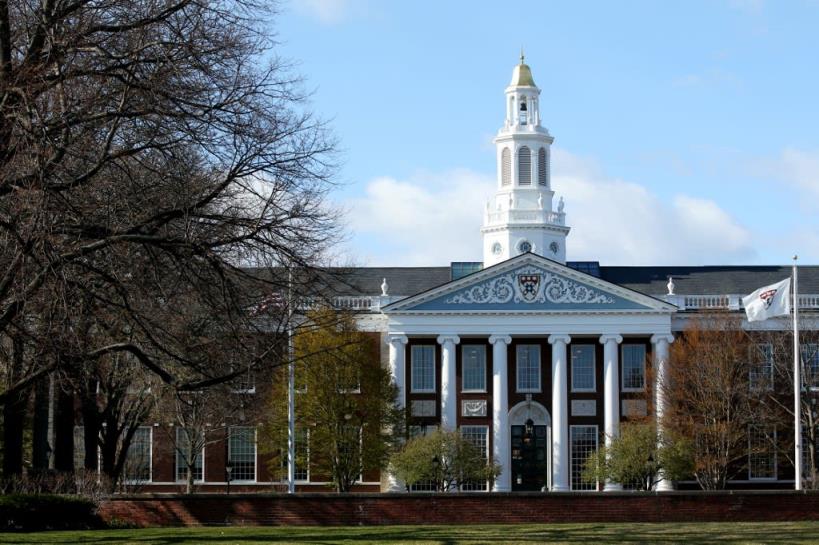 美国一项诉讼指控哈佛大学忽视性骚扰