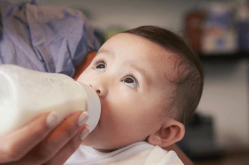最好的婴儿奶瓶绞痛-由父母测试