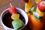 traffic-light-fruit-kebabs-with-chocolate-dipping-sauce_18684