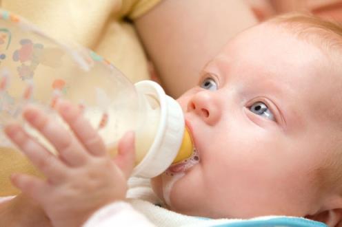 关于母乳喂养和奶瓶喂养的建议