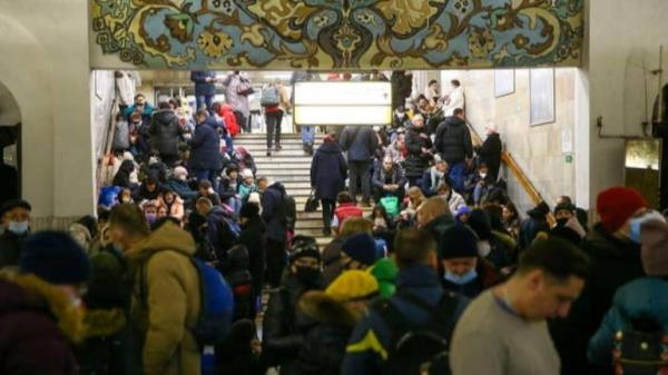 As Russia declares war, Ukrainians take refuge in subway stations, bunkers | WATCH