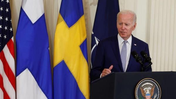 拜登总统批准美国支持芬兰、瑞典加入北约