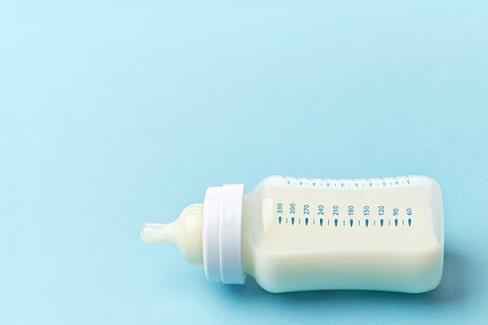 如何为宝宝制作配方奶粉瓶