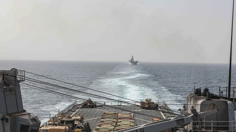 美国警告胡塞武装停止对红海船只的袭击，否则将面临潜在的军事行动