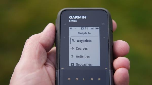 我带着Garmin的“无限电池”GPS追踪器徒步旅行，它让生活变得轻松多了